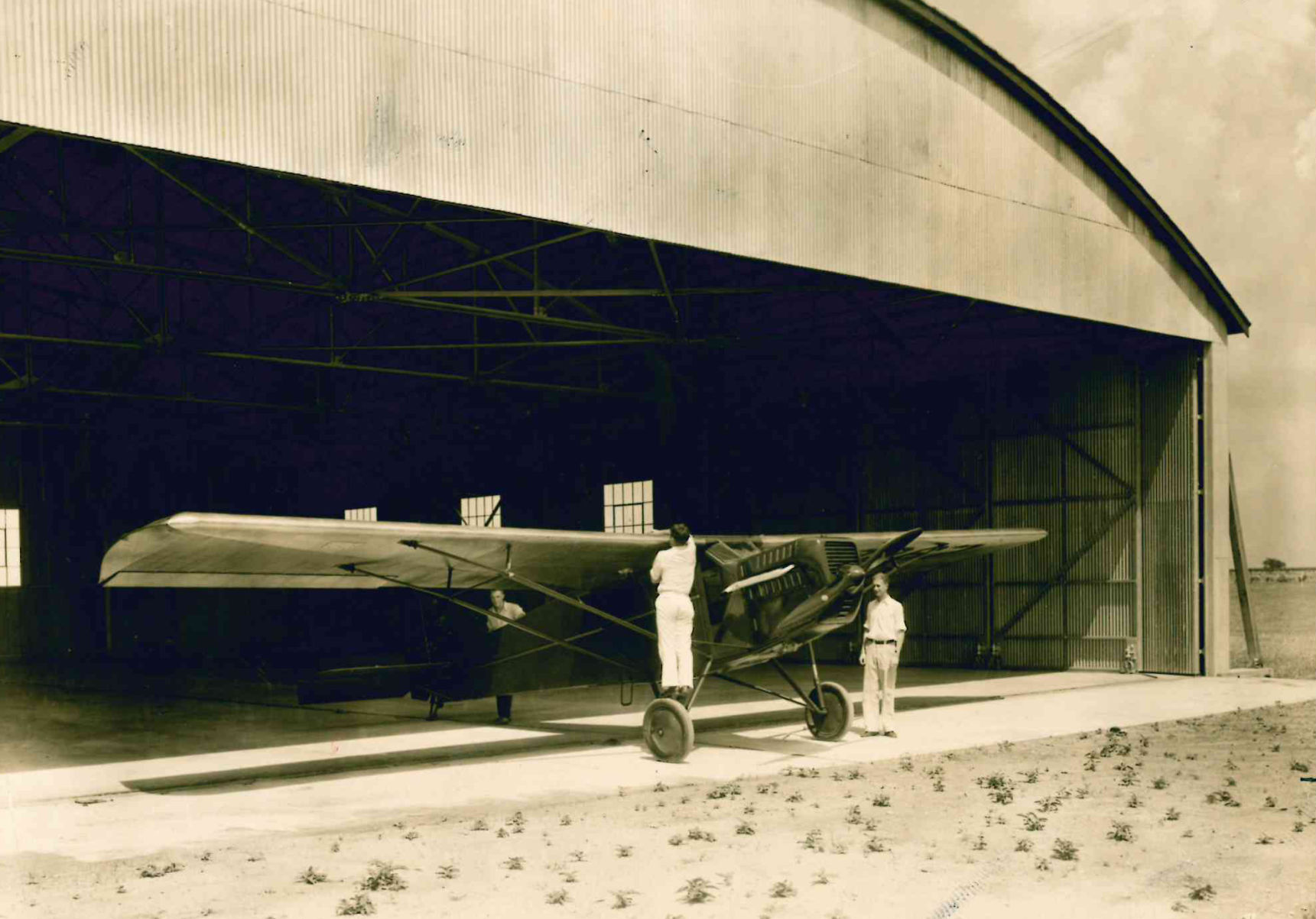 Airplane hangar